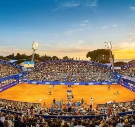 Excellent Mia אומאג