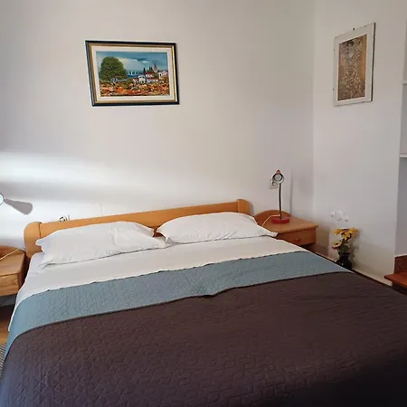 Excellent Mia Apartment *