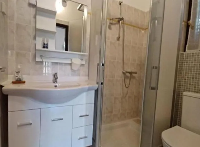 Excellent Mia 아파트